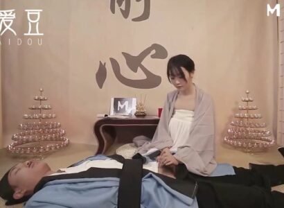 sex cosplqy Em sinh viên cực phẩm chân dài vú to trong bộ áo dài