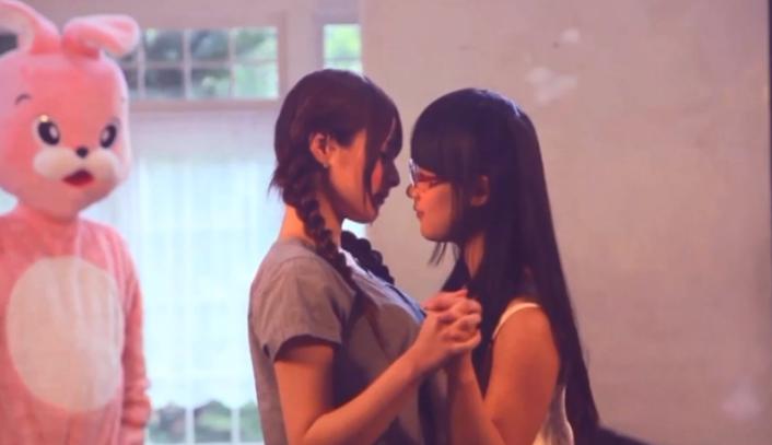 sex thô Cô eny dâm và 10 ngày không được đụ